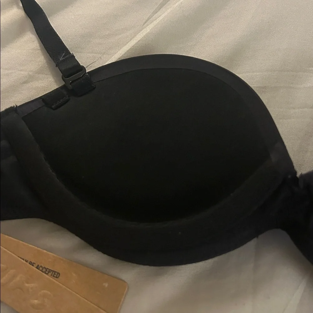 SKIMS Ultimate Strapless Push Up Bra NWT - Picture 6 of 10